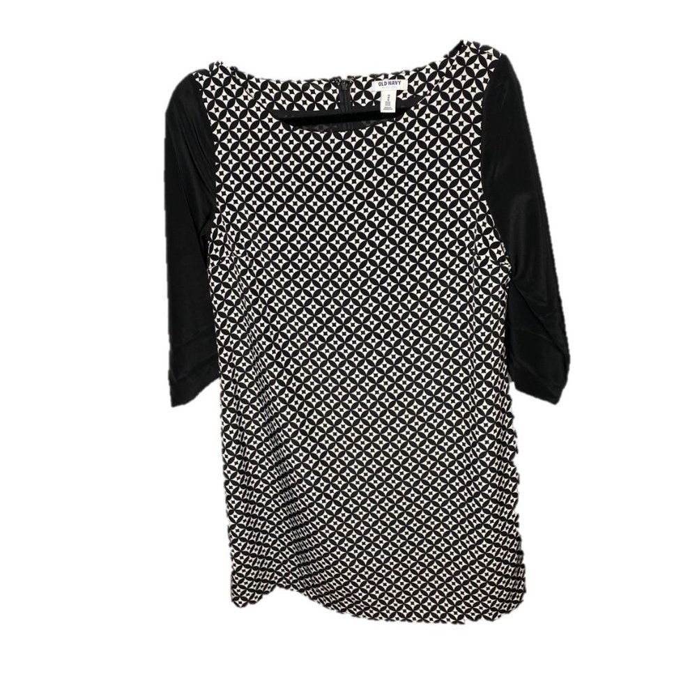 Professional 3/4 Sleeve Dress with B&W Pattern